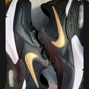 Nike Air Max Excee Womens Size 7.5 Black Gold Sneakers Shoes DH1088001 New w box